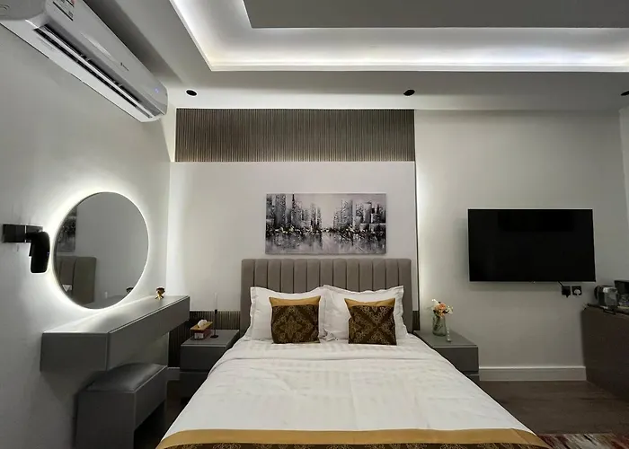 Boulevard Studio Private And Self Entry
